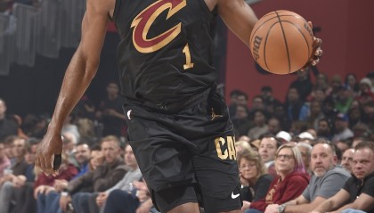 开云App-哈登：我们在禁区没给魔术任何抵抗 魔术篮下命中率高得离谱