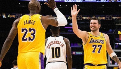 开云App-加时险胜掘金，豪取5连胜！077狂轰30+11+13绝杀，小里32+7+6绝平